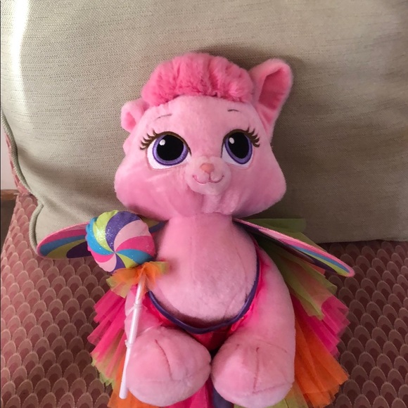 Kitty - Picture 3 of 4